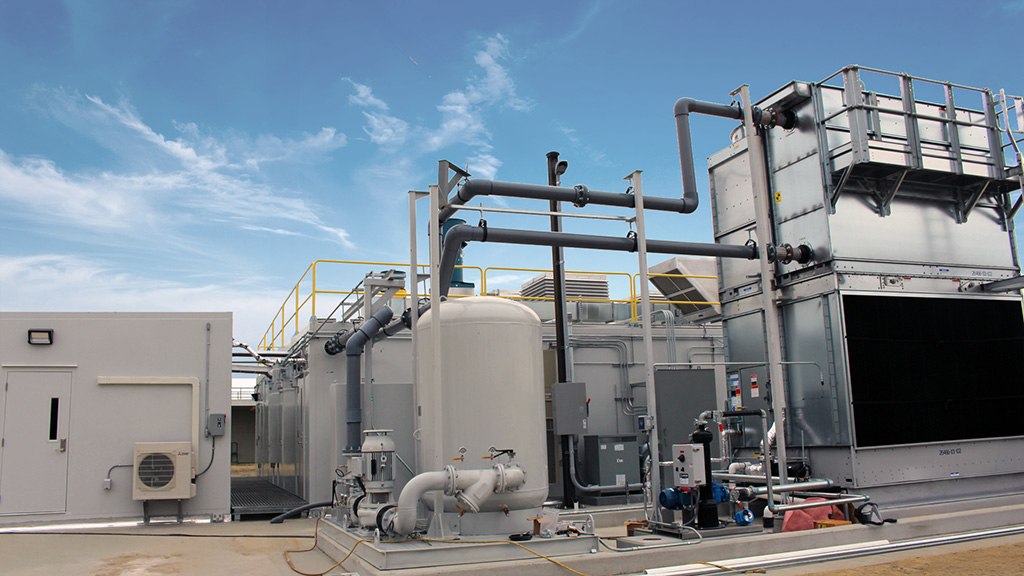 Containerized eVTOL electric propulsion test bench integrating turbines, batteries and multiple propulsion lines